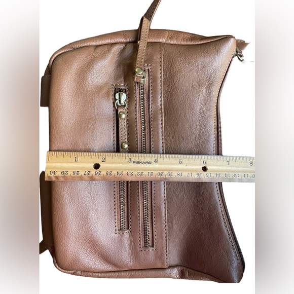 Great American Leather Works Brown Crossbody Purse Zip Pockets Adjustable READ - Picture 8 of 8